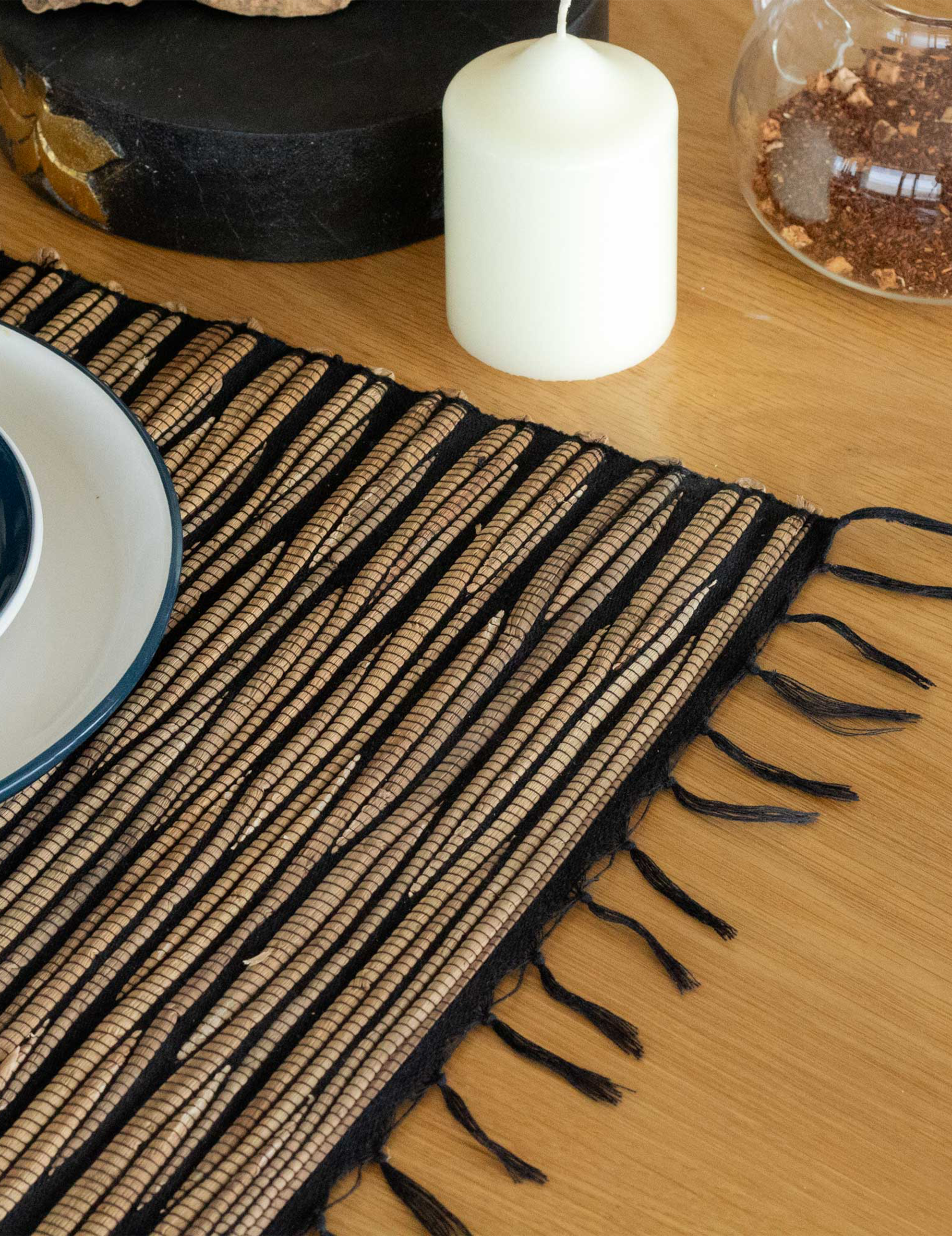 Dækkeserviet med Frynser - Sort