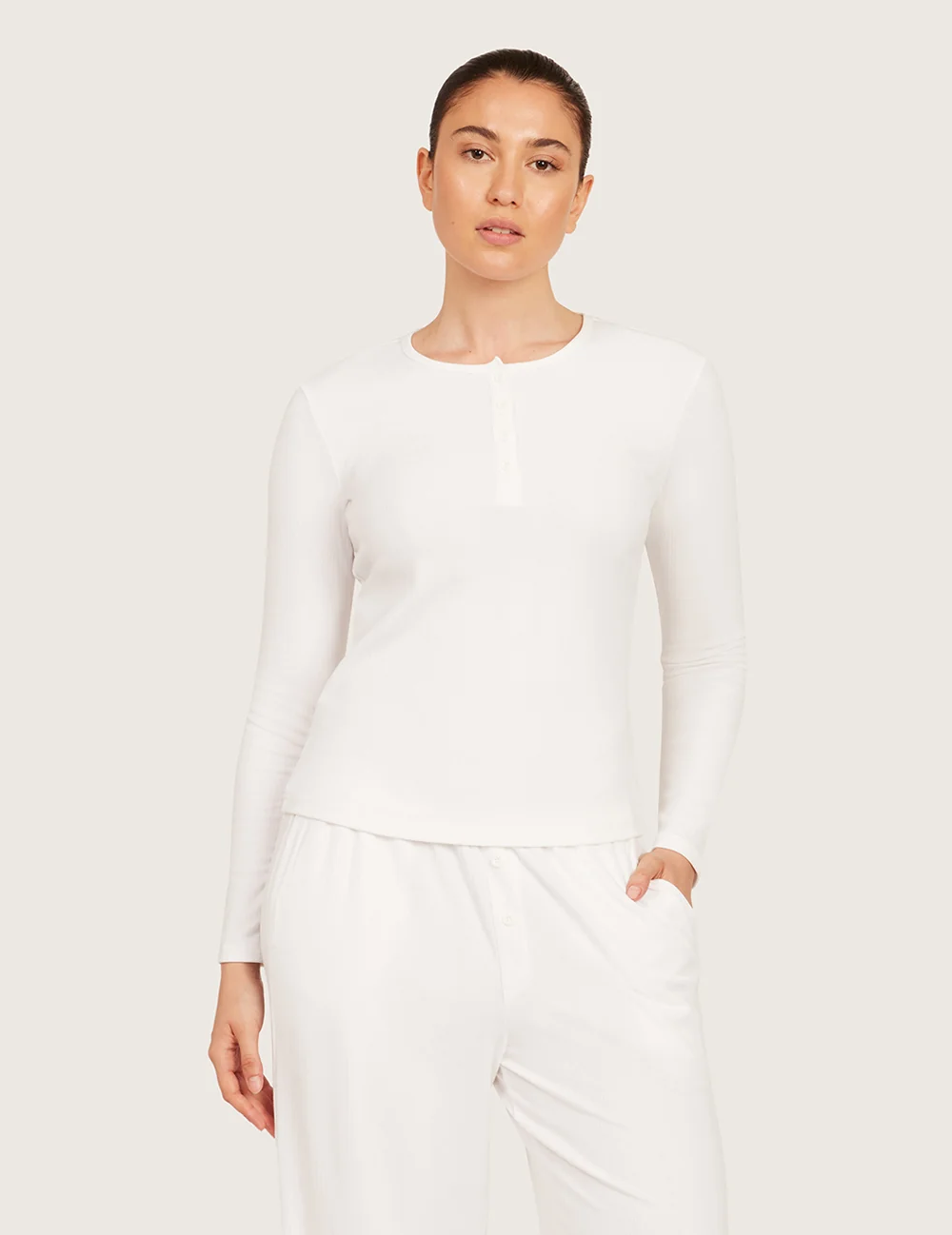 AiraRib™ langærmet Henley-top – Chalk White – billede 1