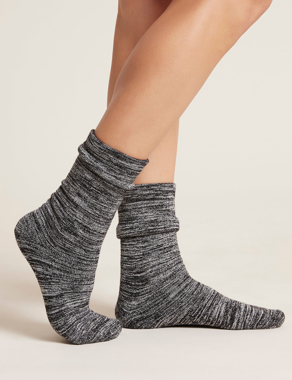 womens-chunky-bed-sock-2-0-black-natural-white