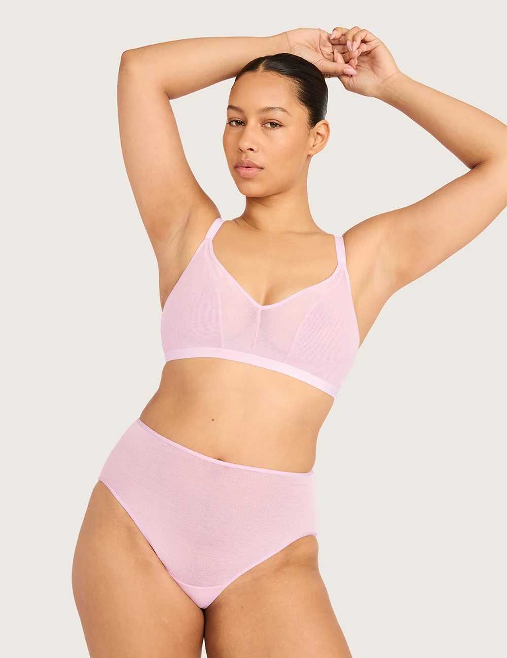 Boody FreeMesh® Crop BH i Pink Sorbet på stående model