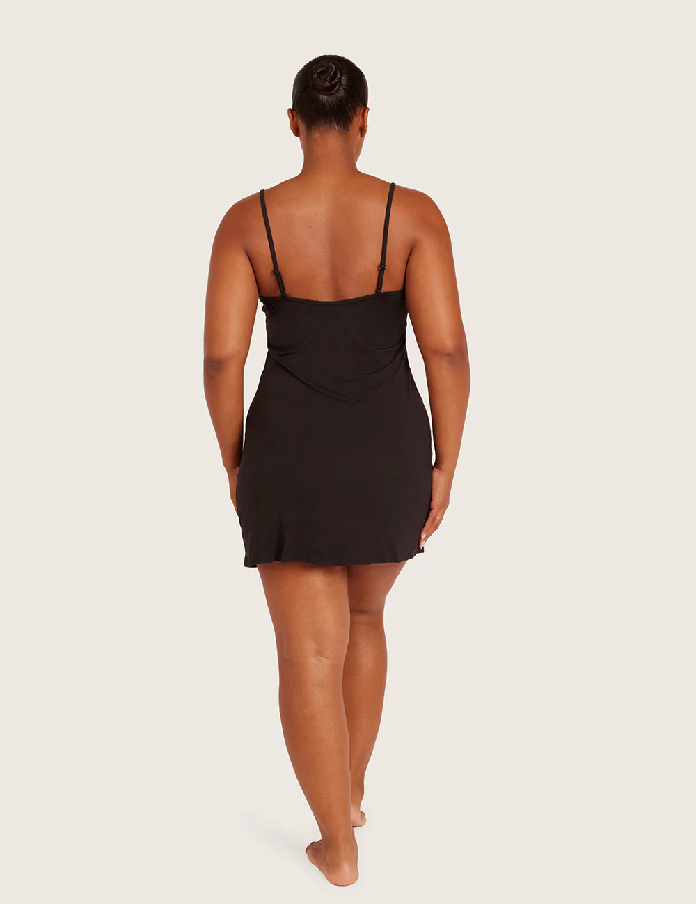 Basis Underkjole med V-hals - Black