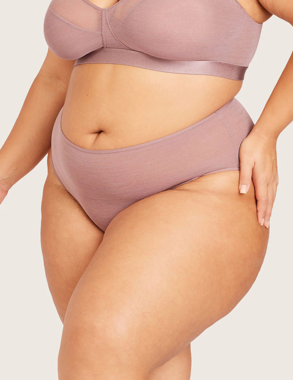 Boody FreeMesh® high cut maxi-trusse i Mauve – skråt forfra på tredje model