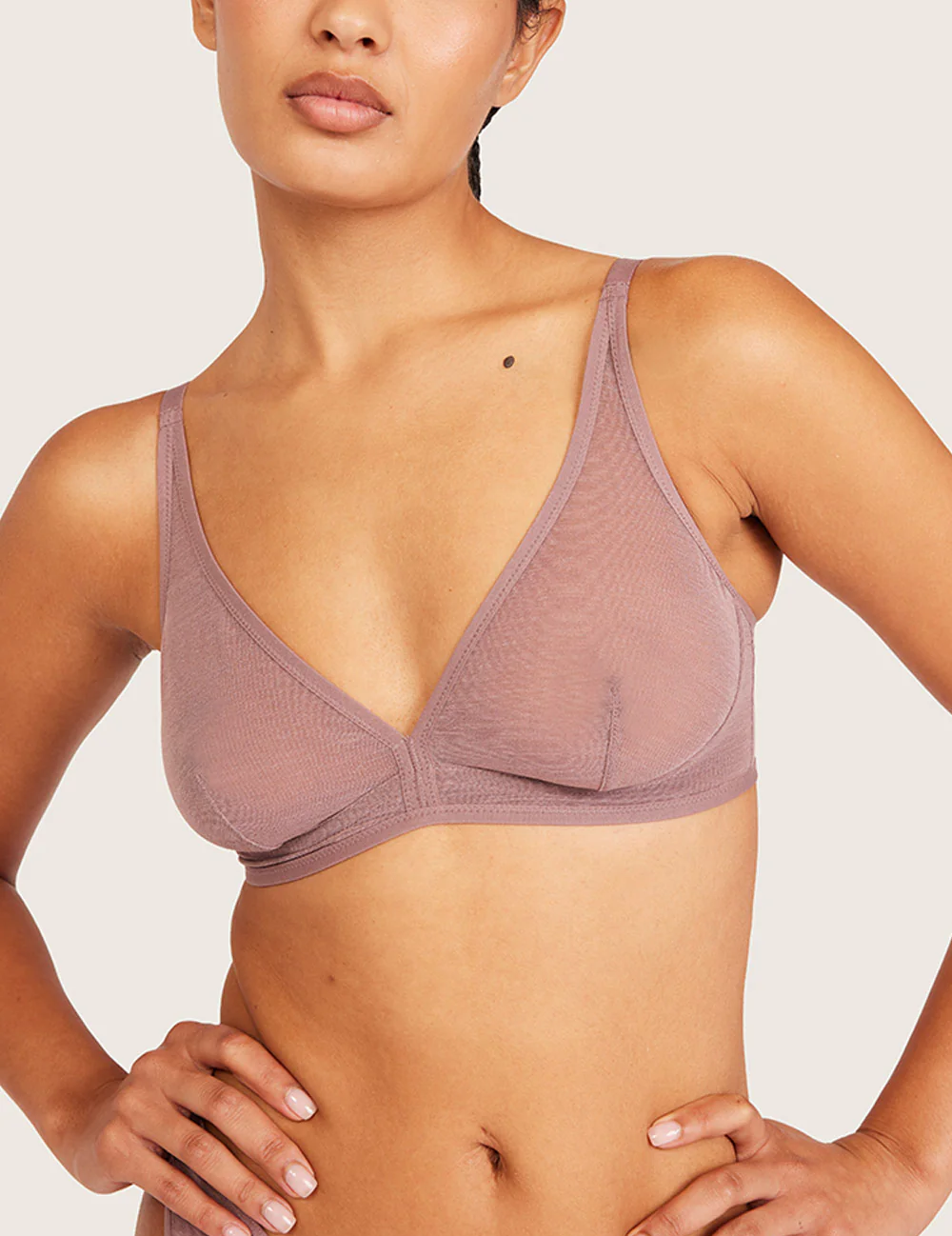 Boody FreeMesh® Plunge BH i Mauve – detalje af dyb udskæring og mesh