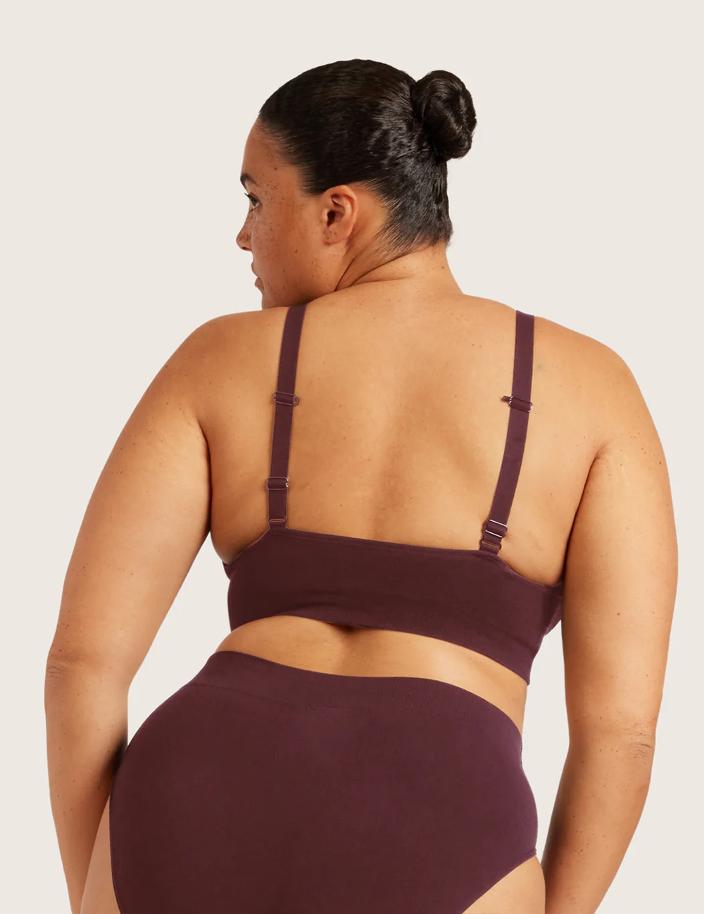 T-shirt Bra Wireless – Mulberry