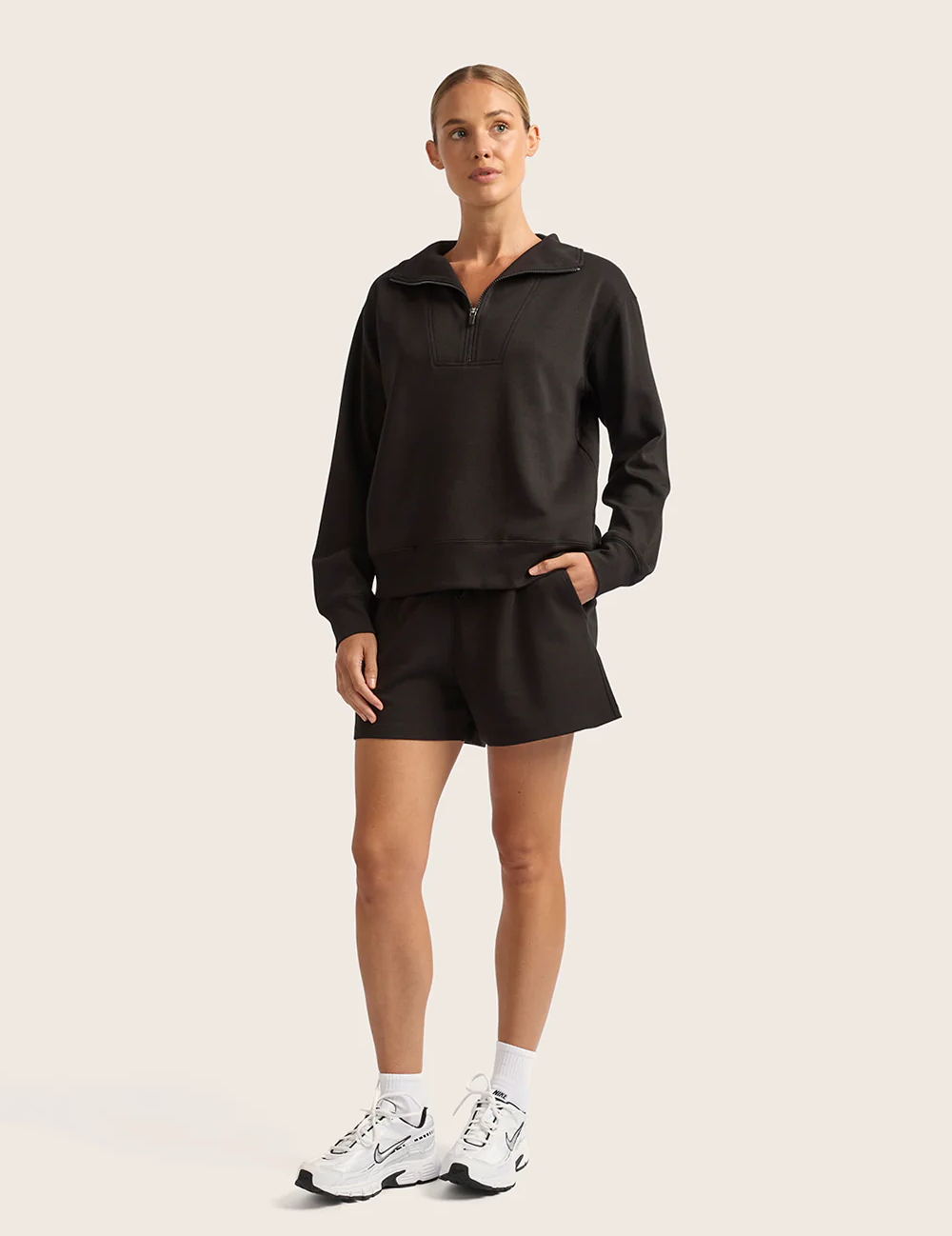 Sweatshirt med halv lynlås - Sort