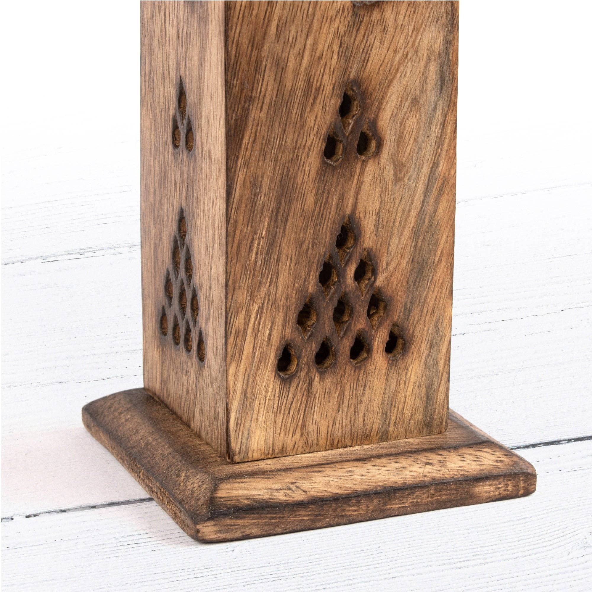 Røgelsestårn i træ til 4 røgelsespinde og incense cones
